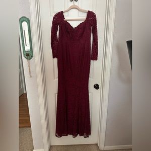 Maternity Dress off the shoulder Burgundy